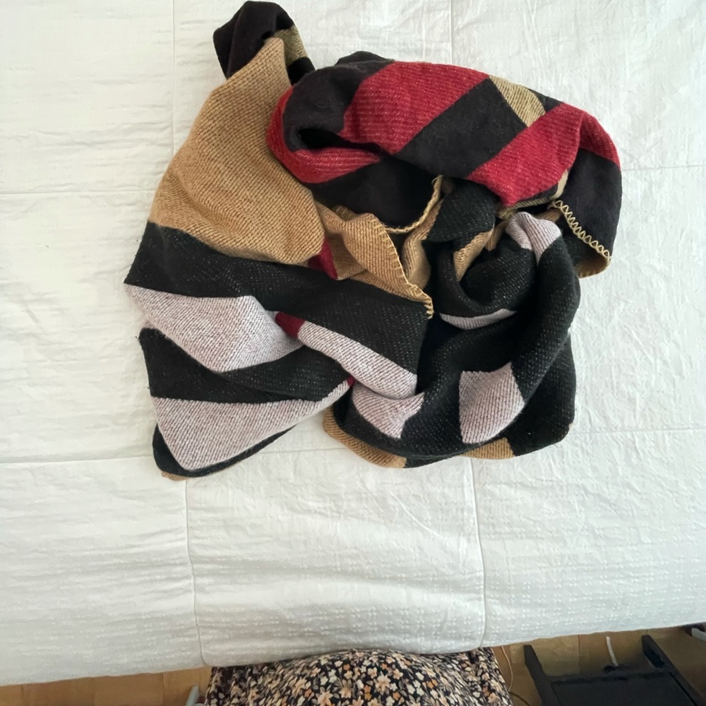 Multicolored Shawl - Picture 4 of 5
